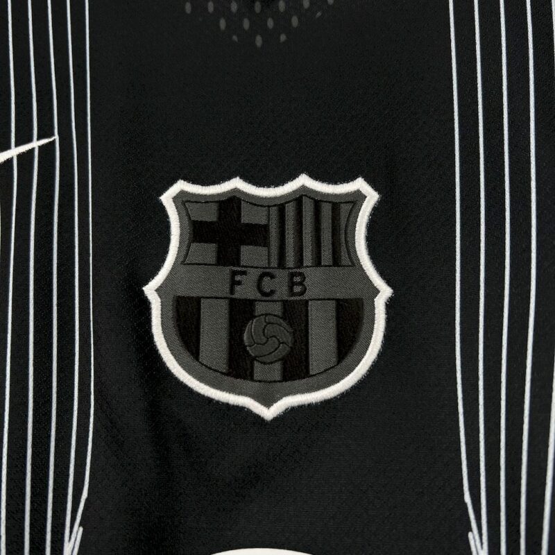 Barcelona 2025/26 black special edition Jersey - Image 4