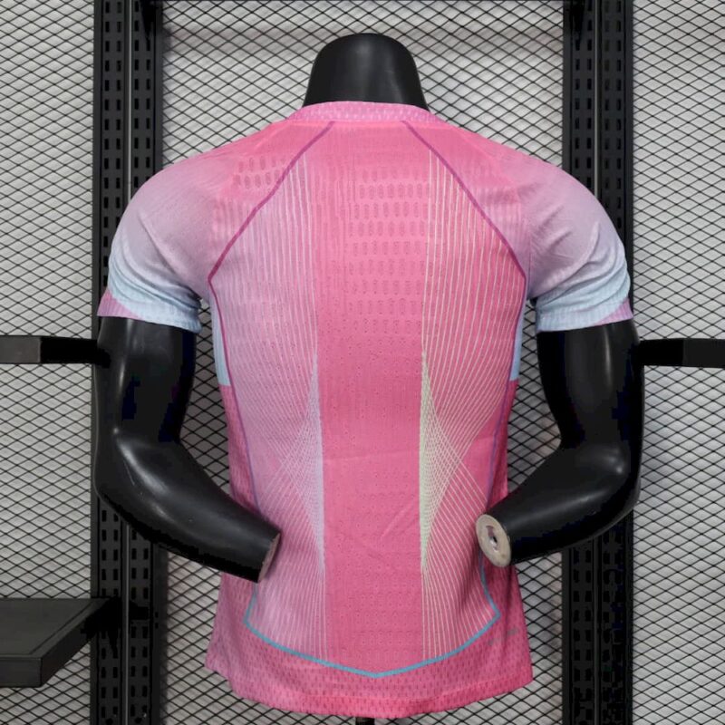 Barcelona 2025/26 Pink Special Edition Jersey Player Version - Image 2