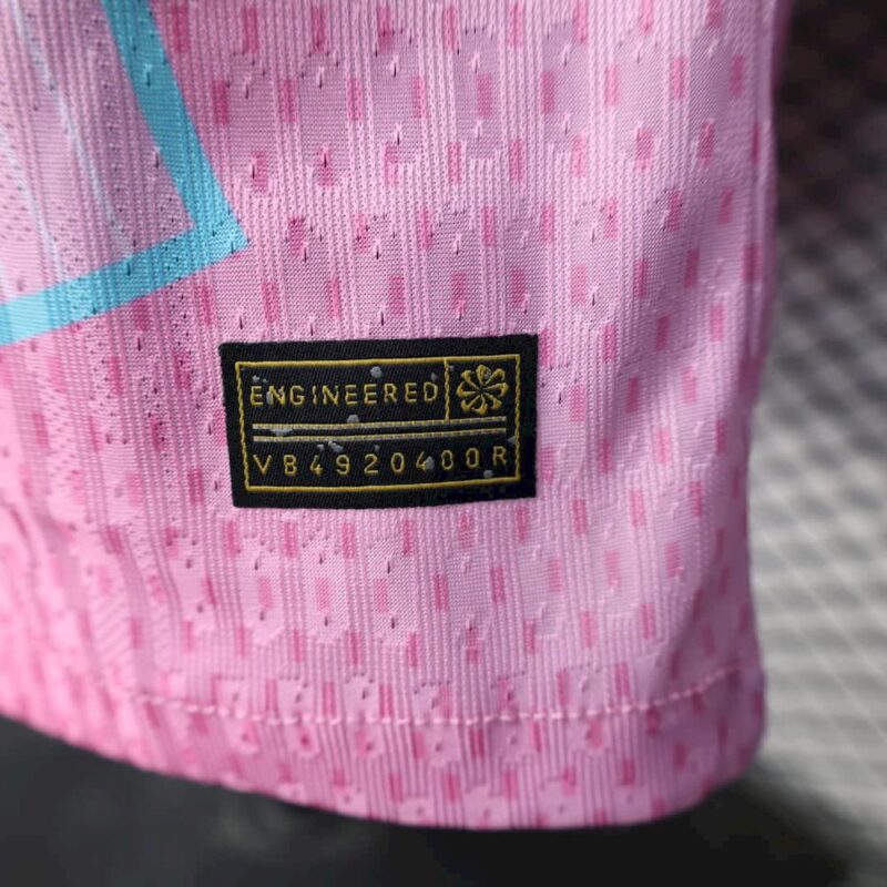 Barcelona 2025/26 Pink Special Edition Jersey Player Version - Image 6
