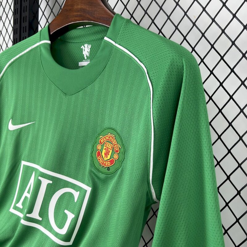 Manchester United 2007/08 Green Goalkeeper Long Sleeves Retro Jersey - Image 6