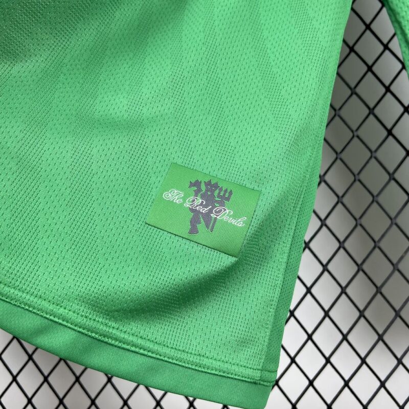 Manchester United 2007/08 Green Goalkeeper Long Sleeves Retro Jersey - Image 5