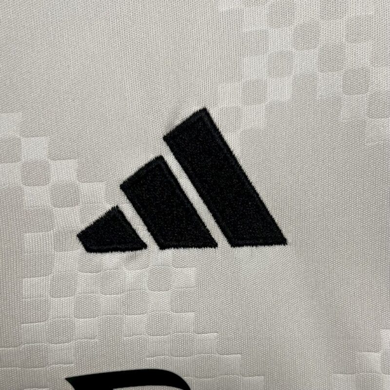 Benfica 2025/26 Away Kids Kit - Image 10