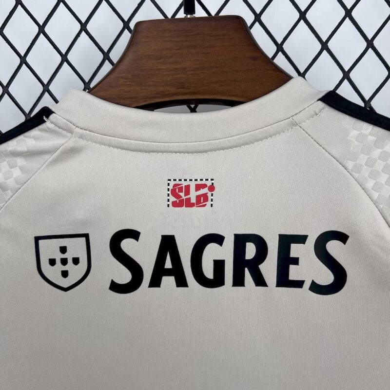 Benfica 2025/26 Away Kids Kit - Image 3