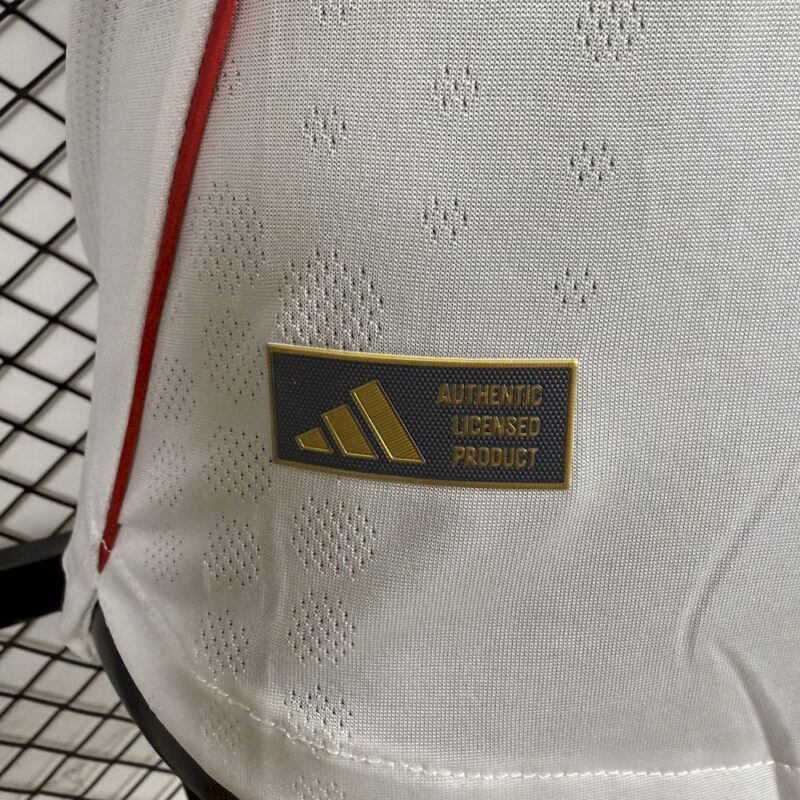 Liverpool 2025/26 Away Jersey Player Version - Image 3