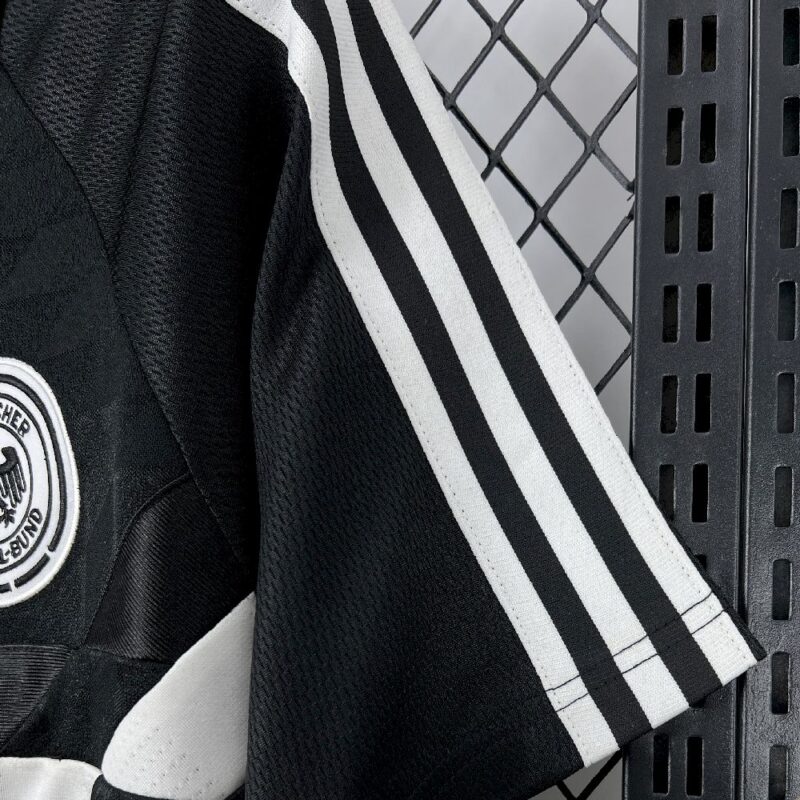 Germany 1988/90 Away Retro Jersey - Image 7