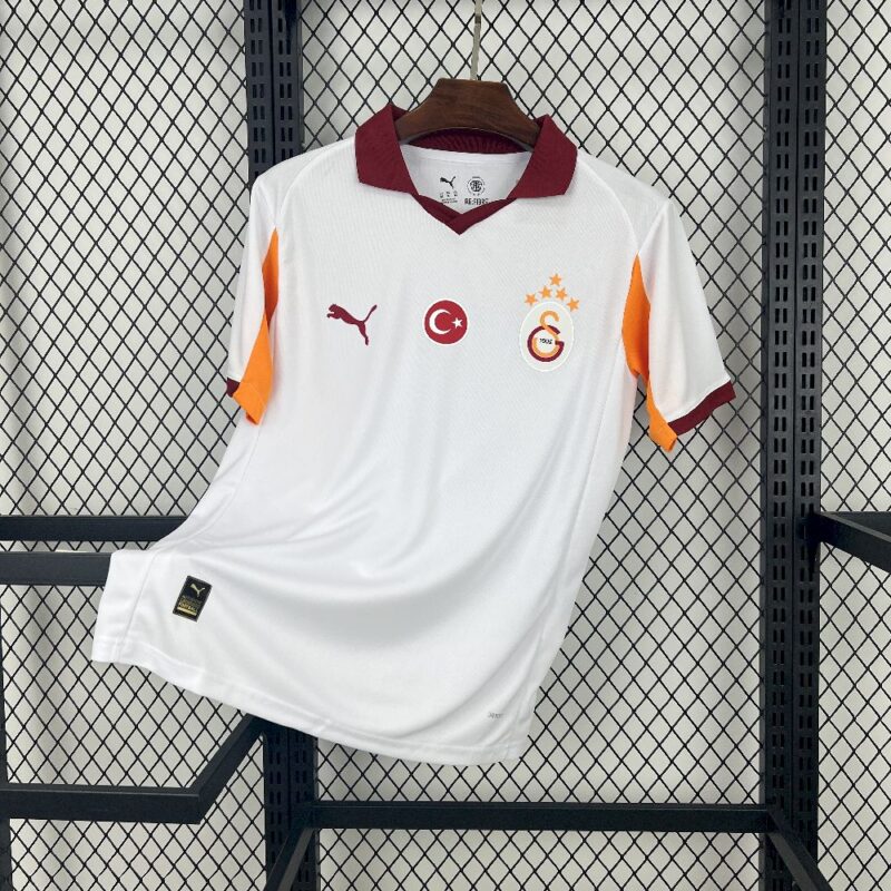 Galatasarays 2025/26 Away Jersey