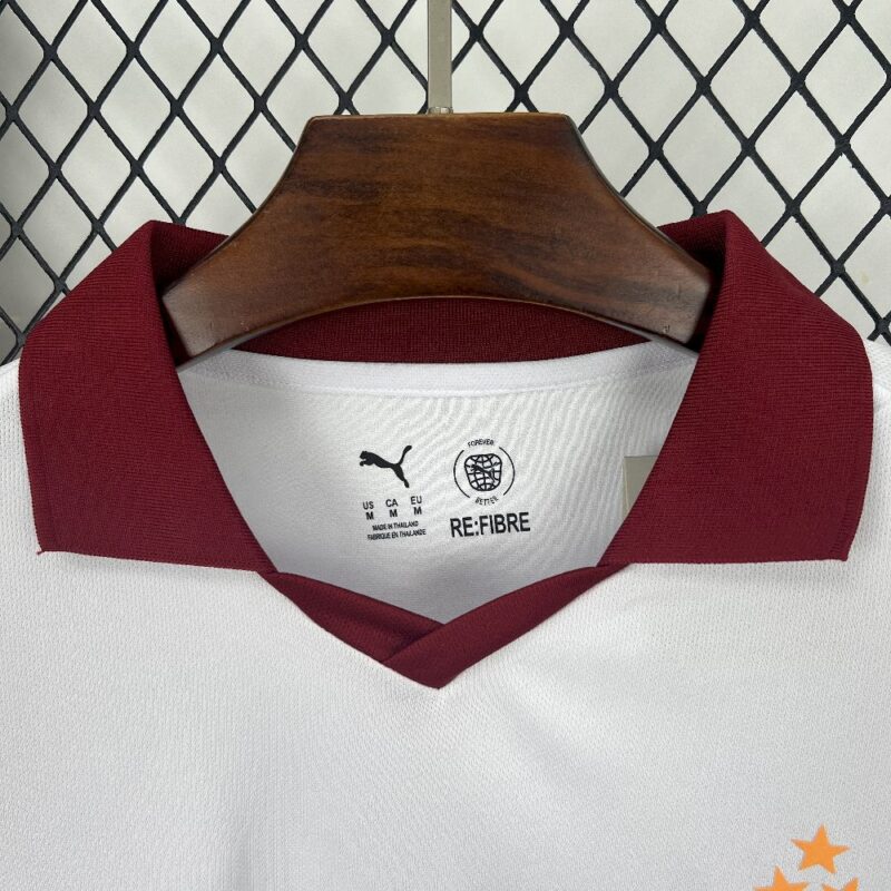 Galatasarays 2025/26 Away Jersey - Image 9