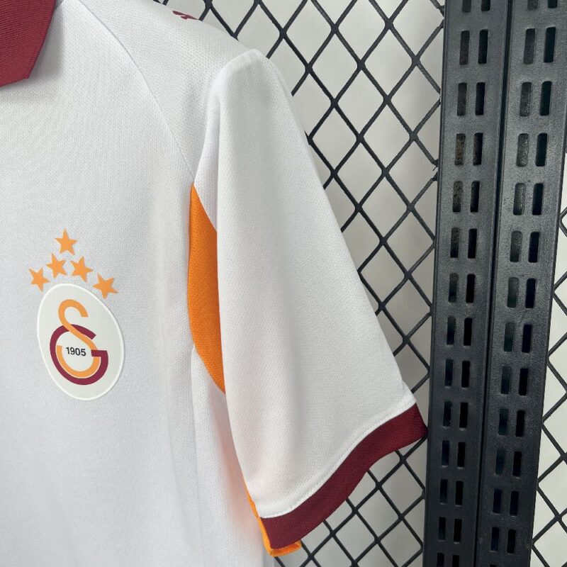 Galatasarays 2025/26 Away Jersey - Image 5