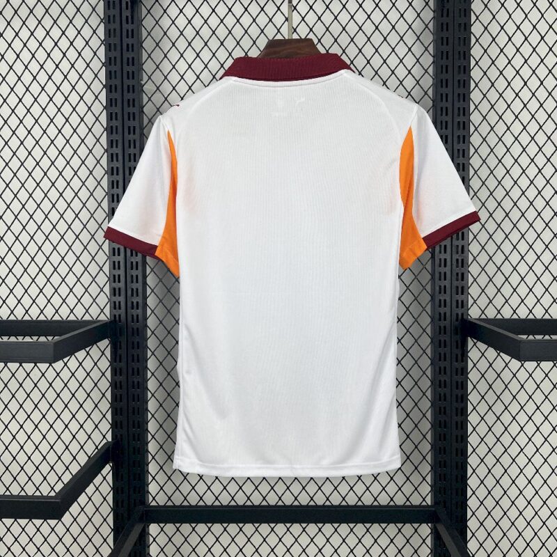 Galatasarays 2025/26 Away Jersey - Image 2