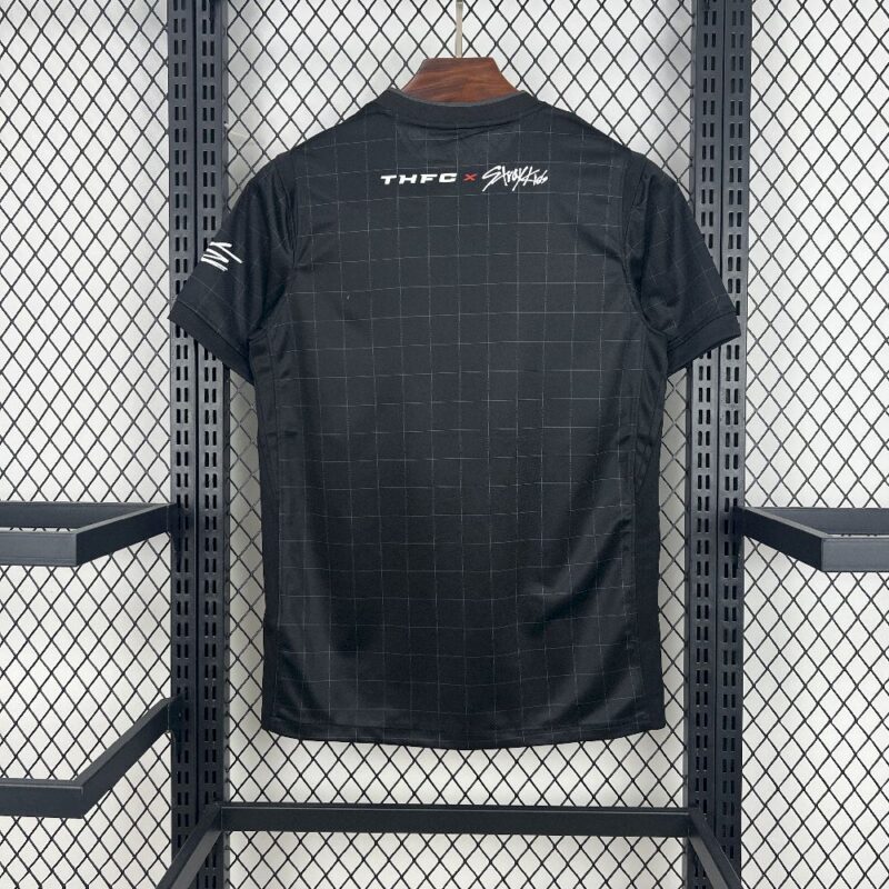 Tottenham Hotspur 2025/26 Stray Kids x London, England Limited Edition Jersey - Image 2