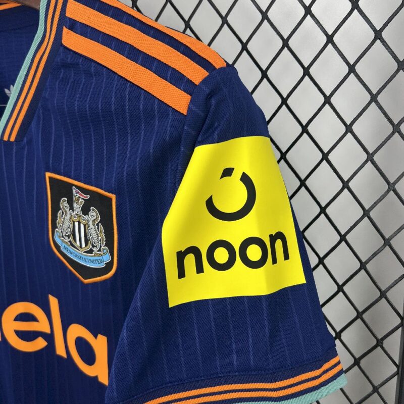Newcastle United 2025/26 Third Jersey - Image 4