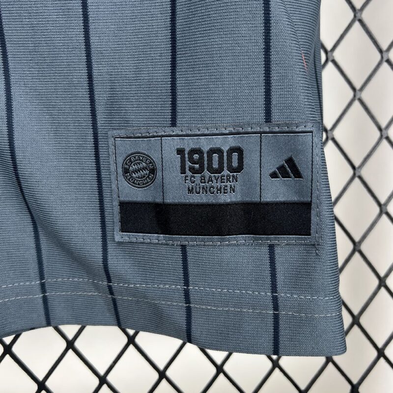 Bayern Munich 2025/26 US Pack Jersey - Image 4
