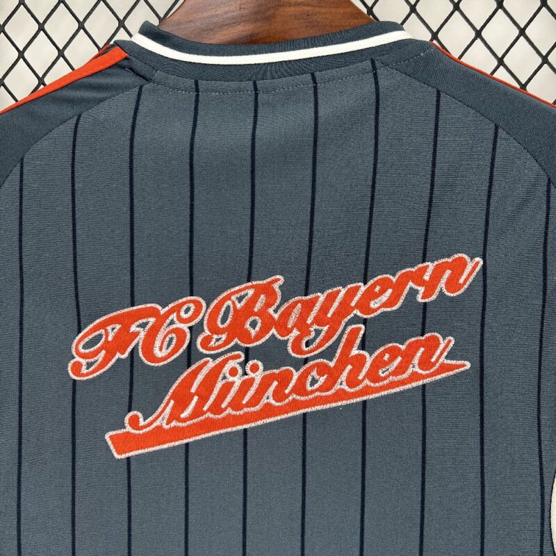 Bayern Munich 2025/26 US Pack Jersey - Image 3