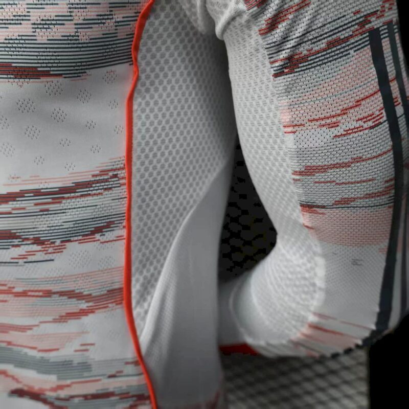 Bayern Munich 2025/26 Away Long Sleeves Jersey Player Version - Image 6