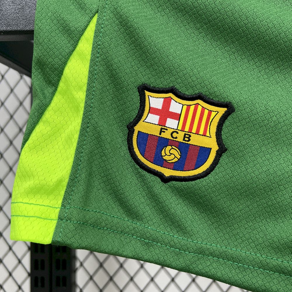 Barcelona 2025/26 Goalkeeper Kit - Image 6