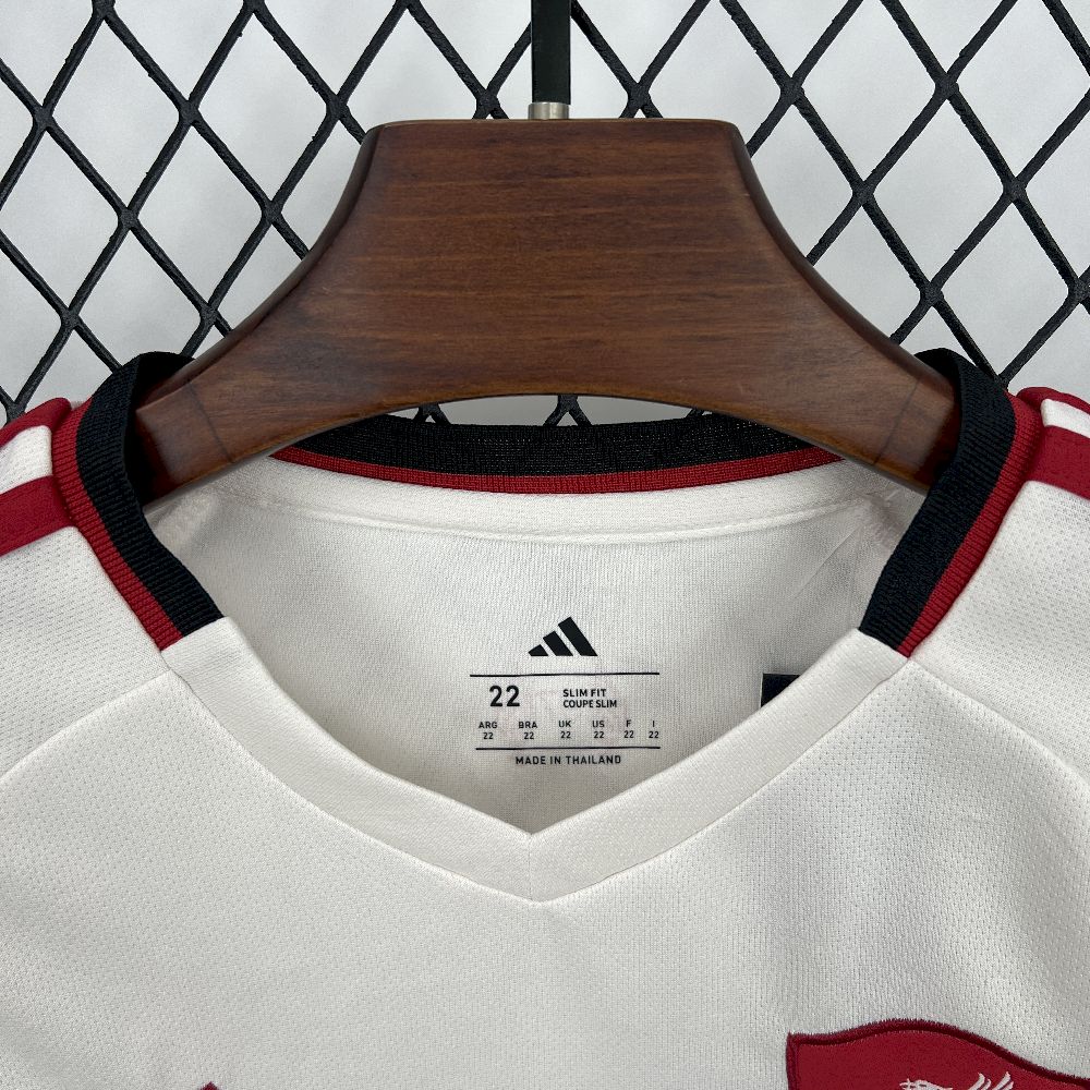 Liverpool 2025/26 Away Kit - Image 11