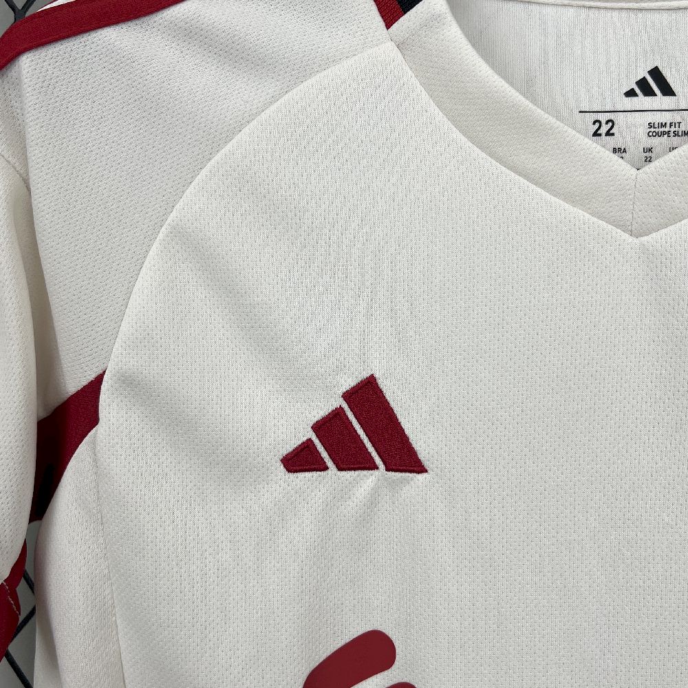 Liverpool 2025/26 Away Kit - Image 10