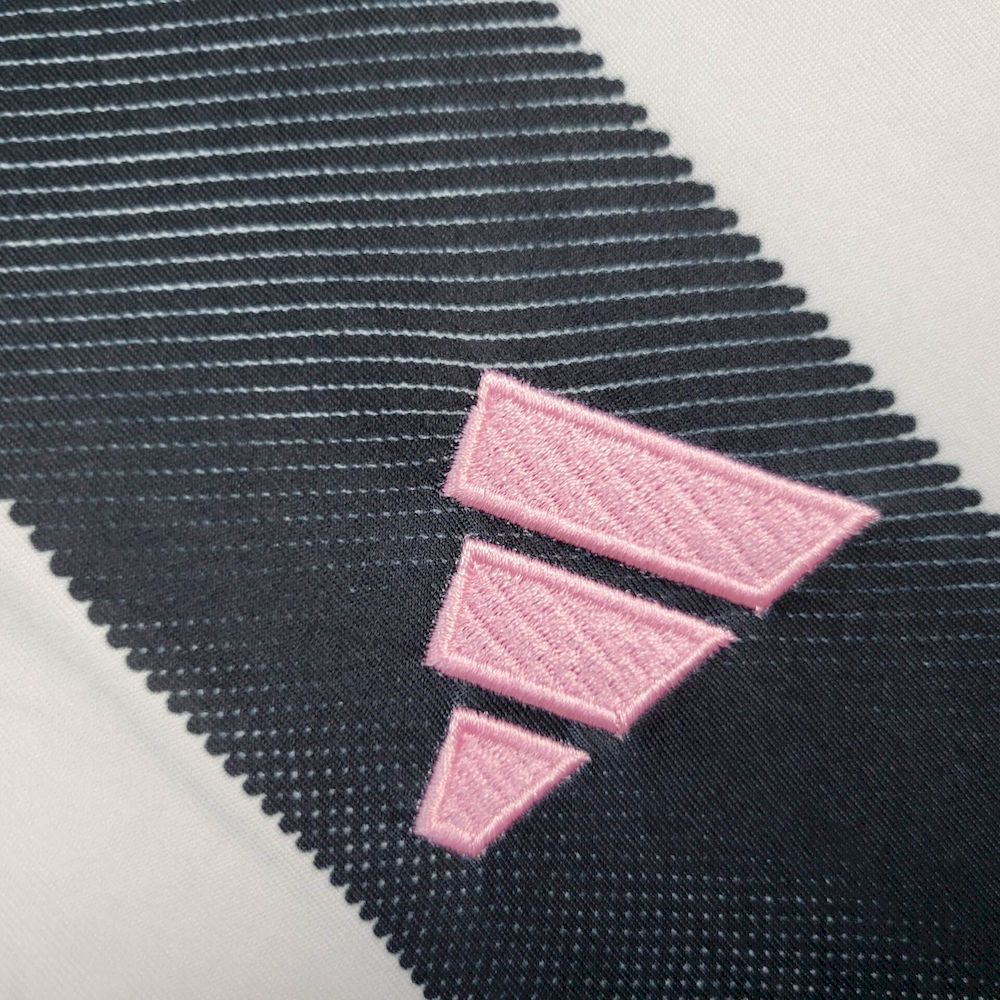 Womens Juventus 2025/26 Home Jersey - Image 6