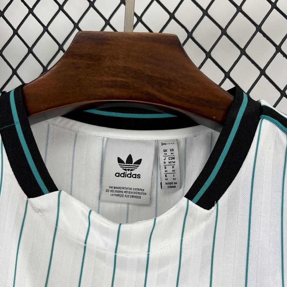 Mens Liverpool 2025/26 Adidas Originals Jersey - Image 8