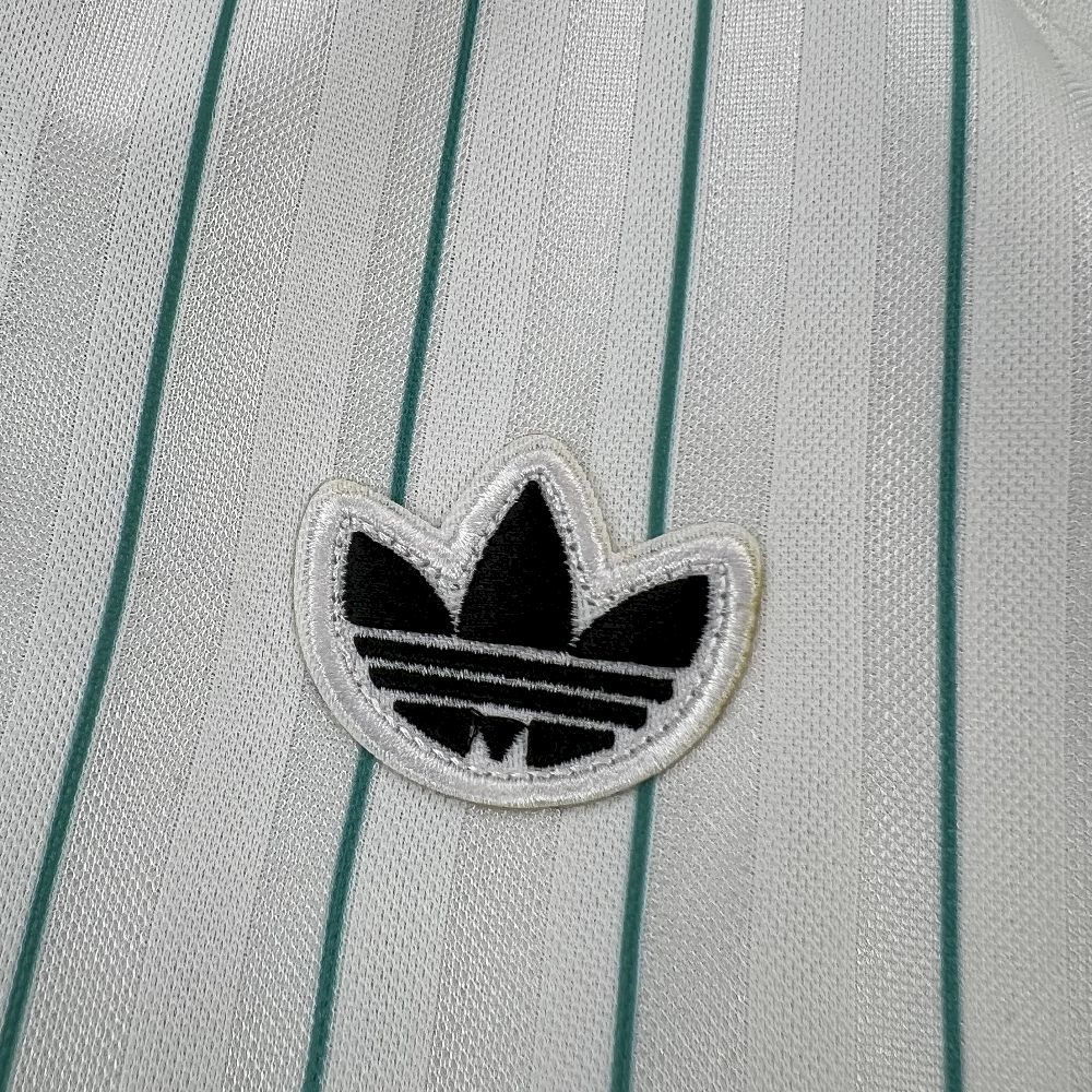 Mens Liverpool 2025/26 Adidas Originals Jersey - Image 7