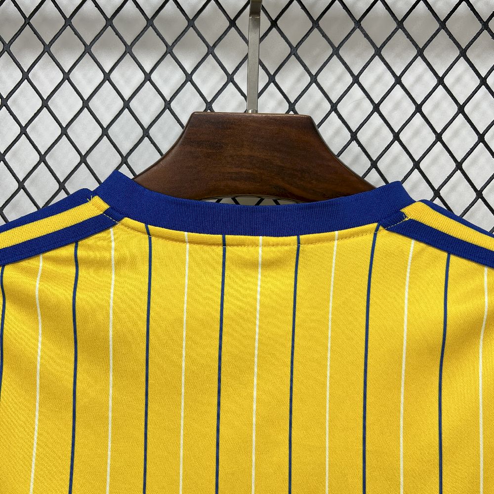 Leeds United F.C. 2025/26 Icon Jersey - Image 11