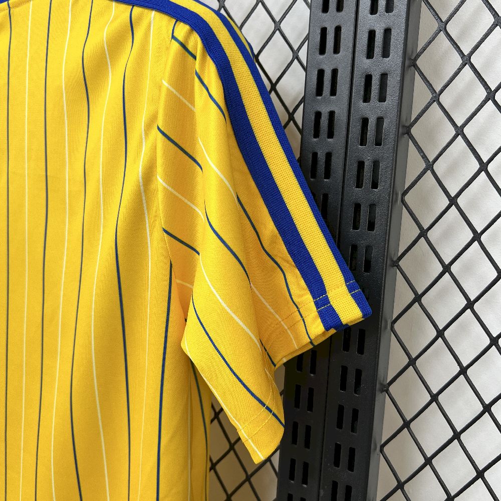 Leeds United F.C. 2025/26 Icon Jersey - Image 10