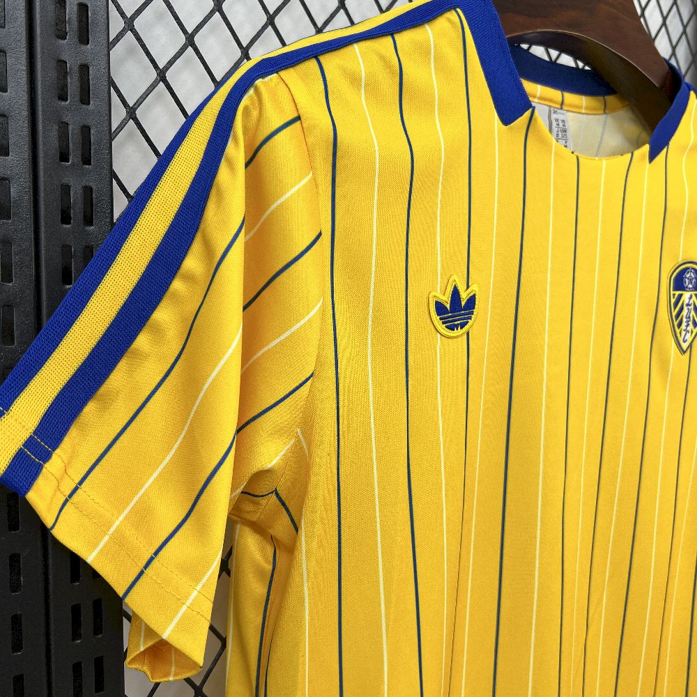 Leeds United F.C. 2025/26 Icon Jersey - Image 7