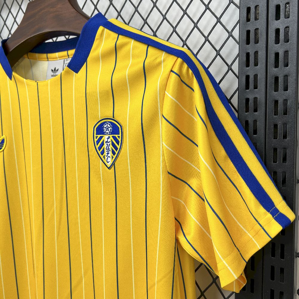 Leeds United F.C. 2025/26 Icon Jersey - Image 6