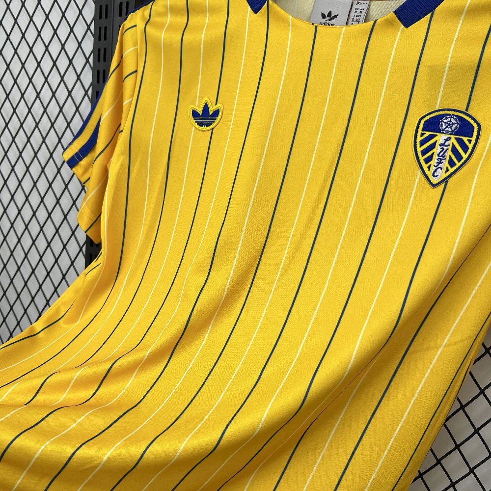 Leeds United F.C. 2025/26 Icon Jersey - Image 2