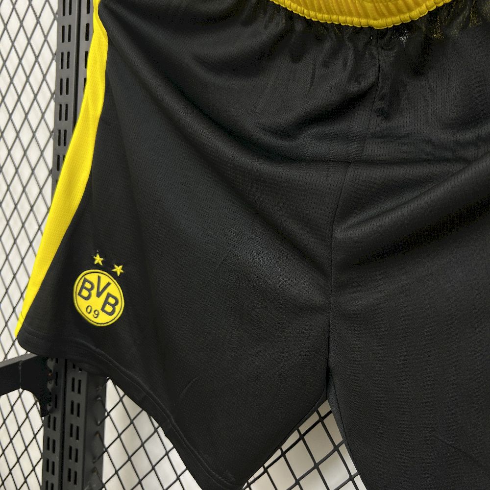 Borussia Dortmund 2025/26 Home Shorts - Image 4
