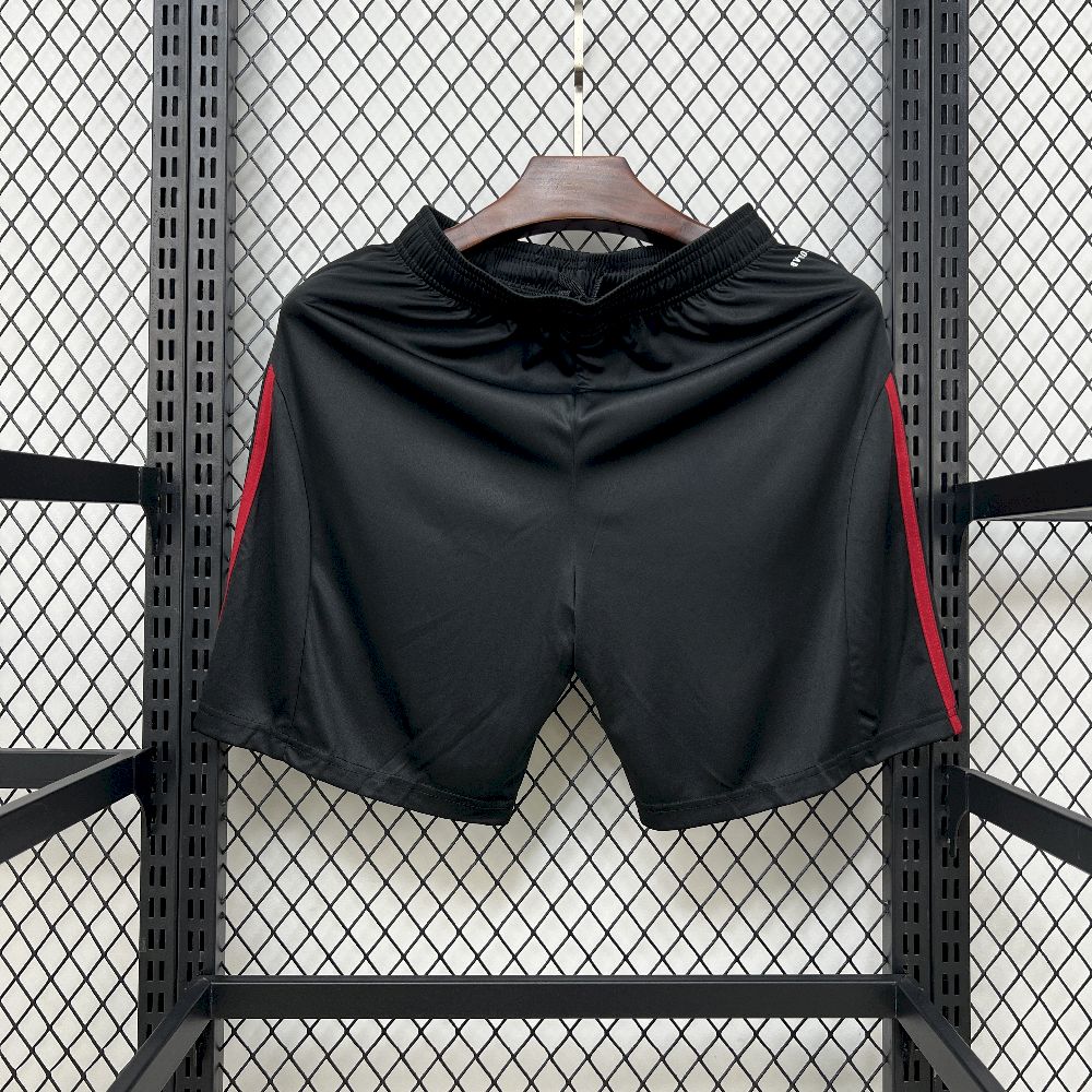 Liverpool 2025/26 Away Shorts - Image 7