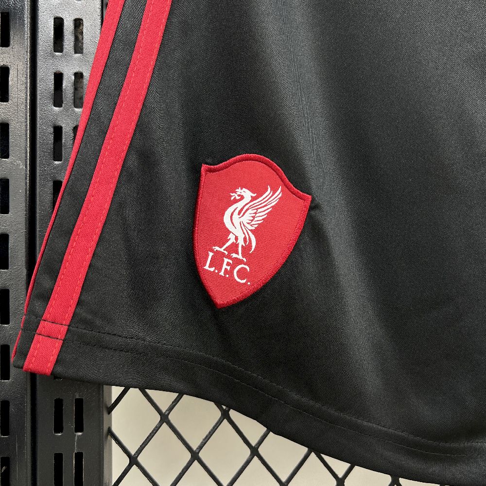 Liverpool 2025/26 Away Shorts - Image 6