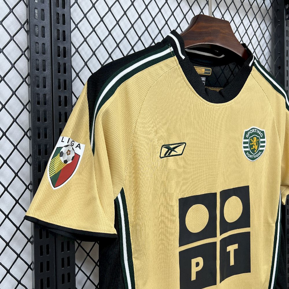 Retro Sporting CP 2000/04 Away Jersey - Image 6