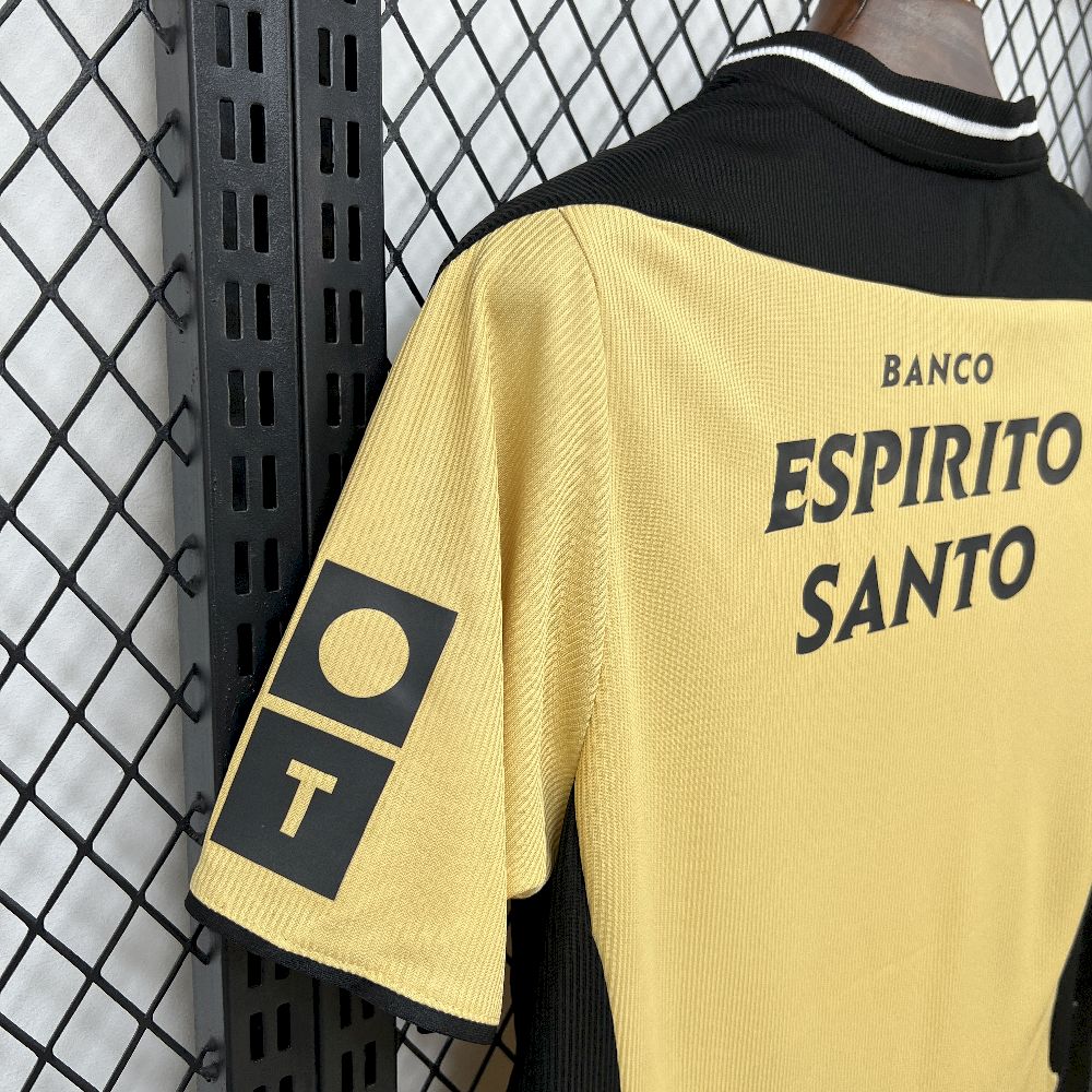 Retro Sporting CP 2000/04 Away Jersey - Image 14