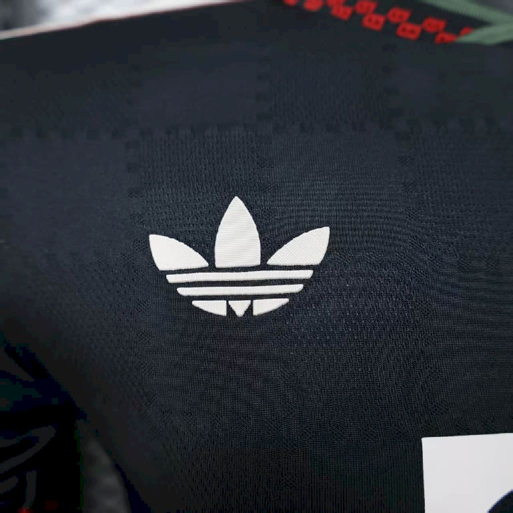 Bayern Munich 2025/26 Third Jersey Player Version - Image 4