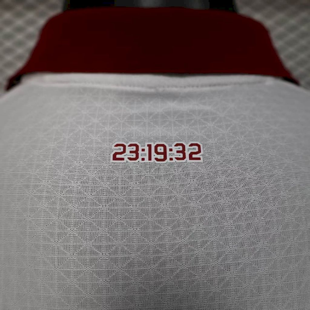 Galatasarays 2025/26 Away Jersey Player Version - Image 11