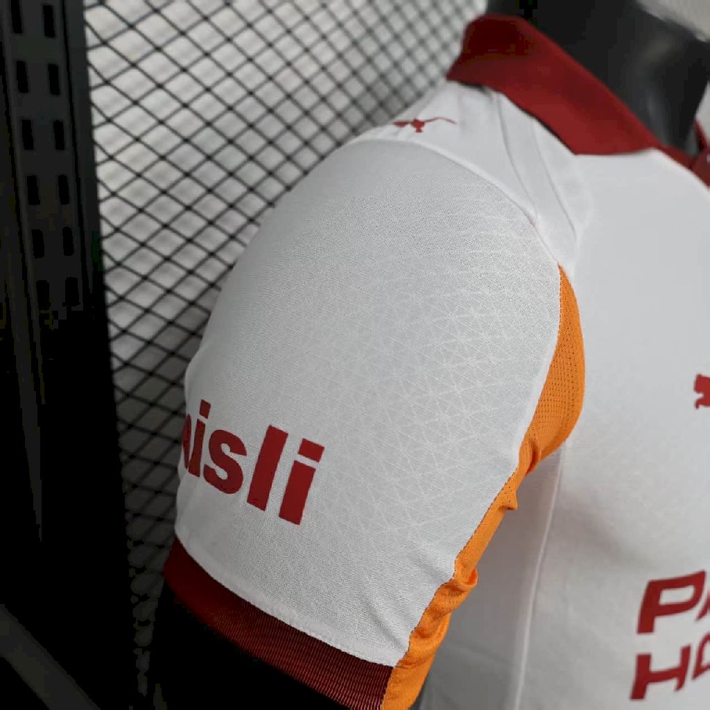 Galatasarays 2025/26 Away Jersey Player Version - Image 9