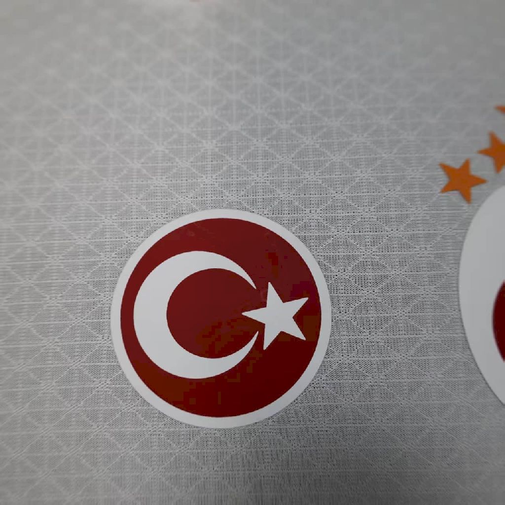 Galatasarays 2025/26 Away Jersey Player Version - Image 5