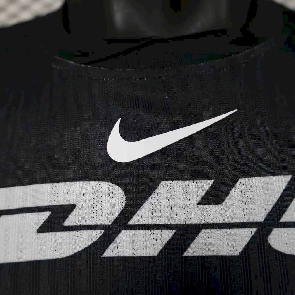 Pumas UNAM 2025/26 Goalkeeper Jersey Player Version - Image 4