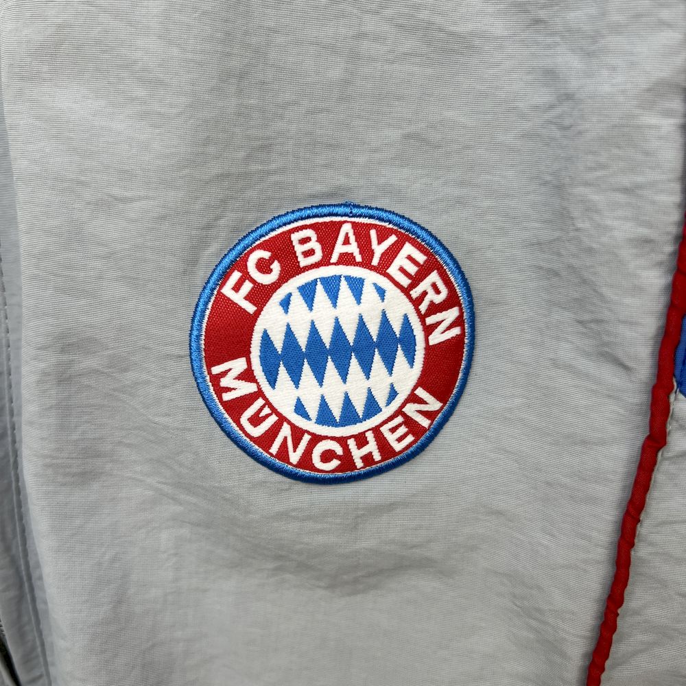 Bayern Munich 2025 Windbreaker - Image 8