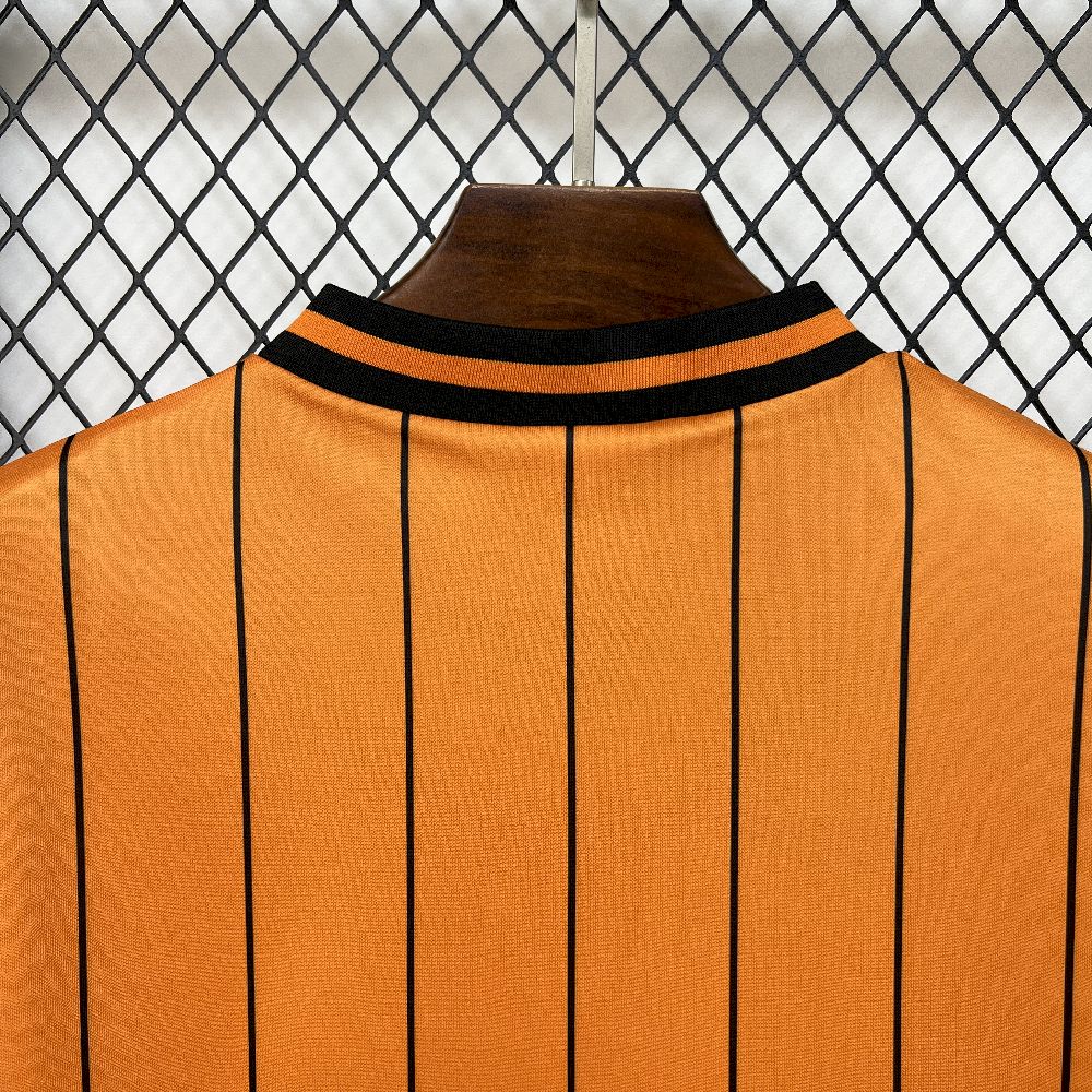 Retro Wolves 1985/86 Home Jersey - Image 10